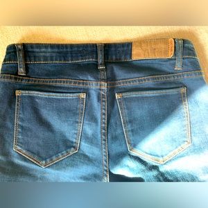 Joe’s Jeans medium wash the skinny Women’s W27